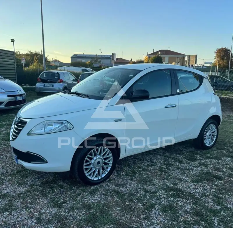 2013 Lancia YPSILON