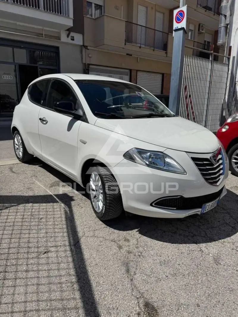 2013 Lancia YPSILON