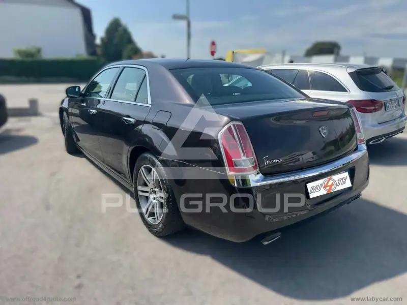 2013 Lancia Thema