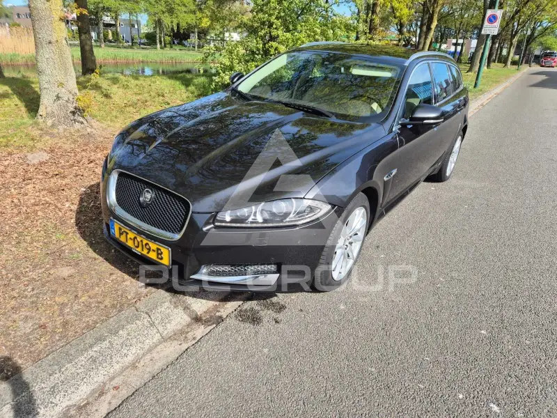 2013 Jaguar XF