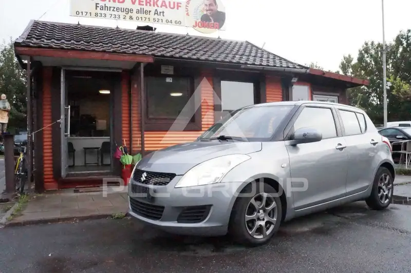 2013 Suzuki SWIFT