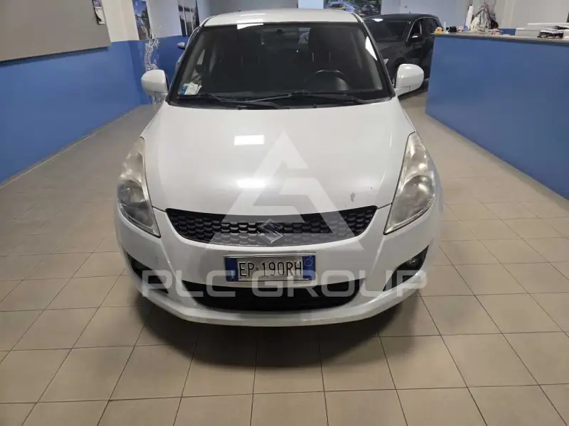 2013 Suzuki SWIFT