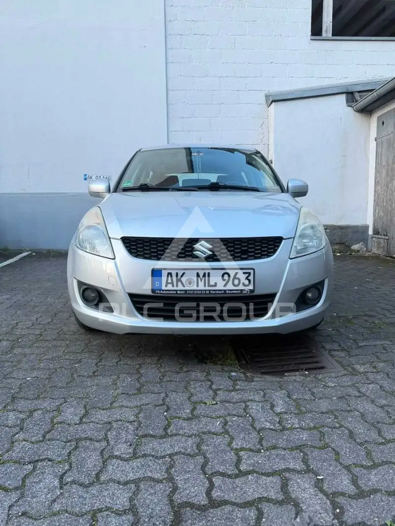 2013 Suzuki SWIFT