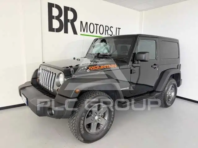 2013 Jeep WRANGLER
