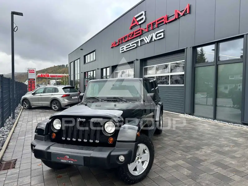 2013 Jeep WRANGLER