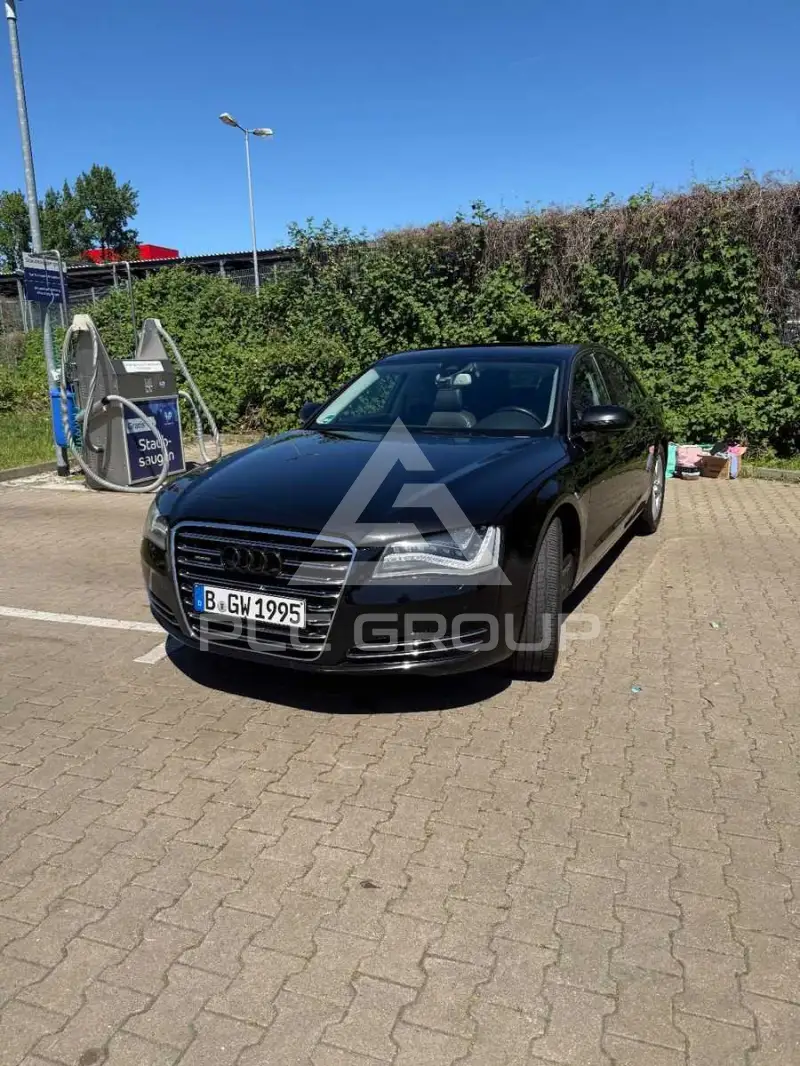 2013 Audi A8