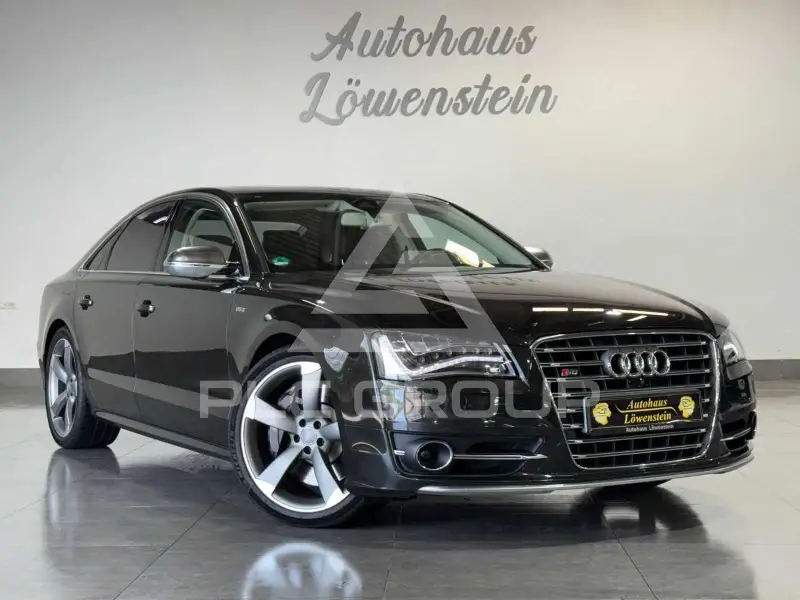 2013 Audi S8