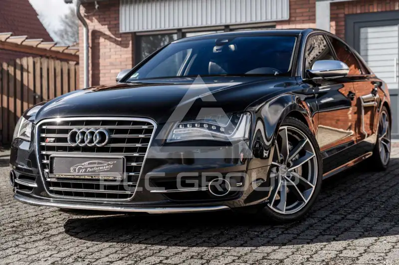 2013 Audi S8