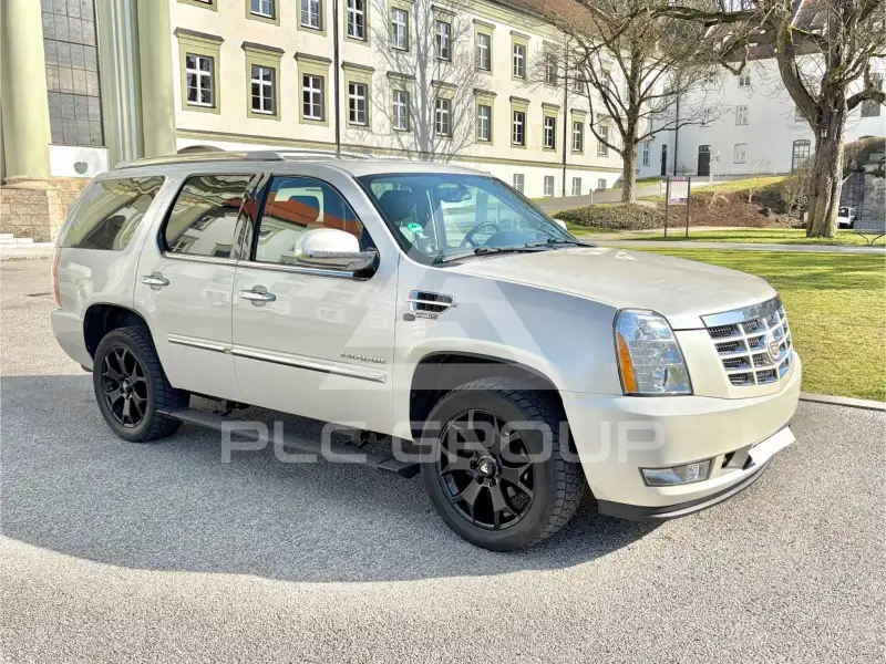 2013 Cadillac ESCALADE
