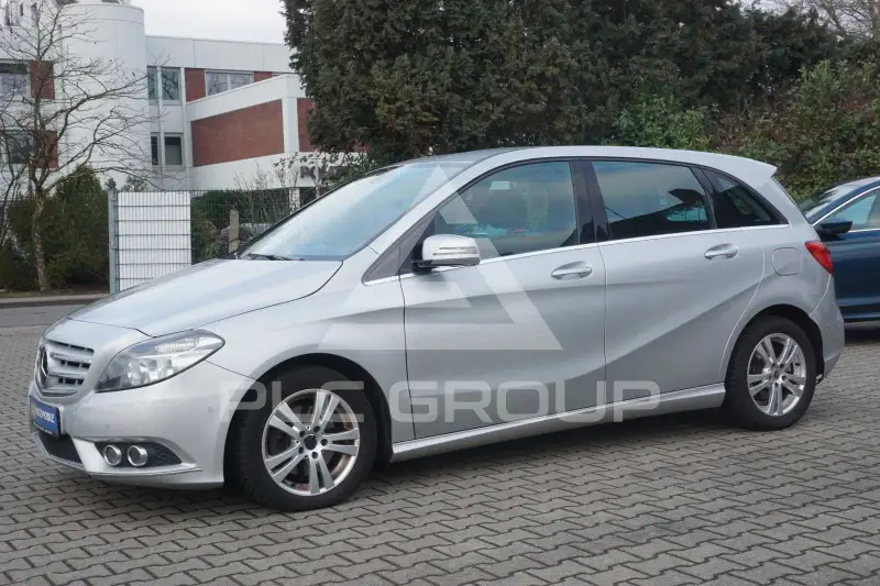 2013 Mercedes Benz B 200