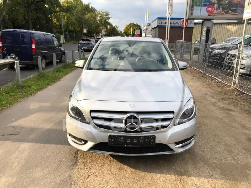 2013 Mercedes Benz B 200