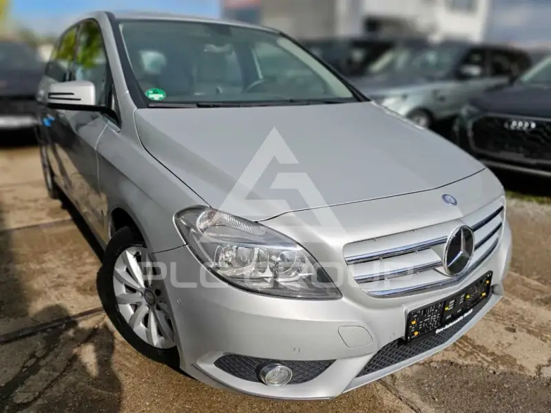 2013 Mercedes Benz B 200