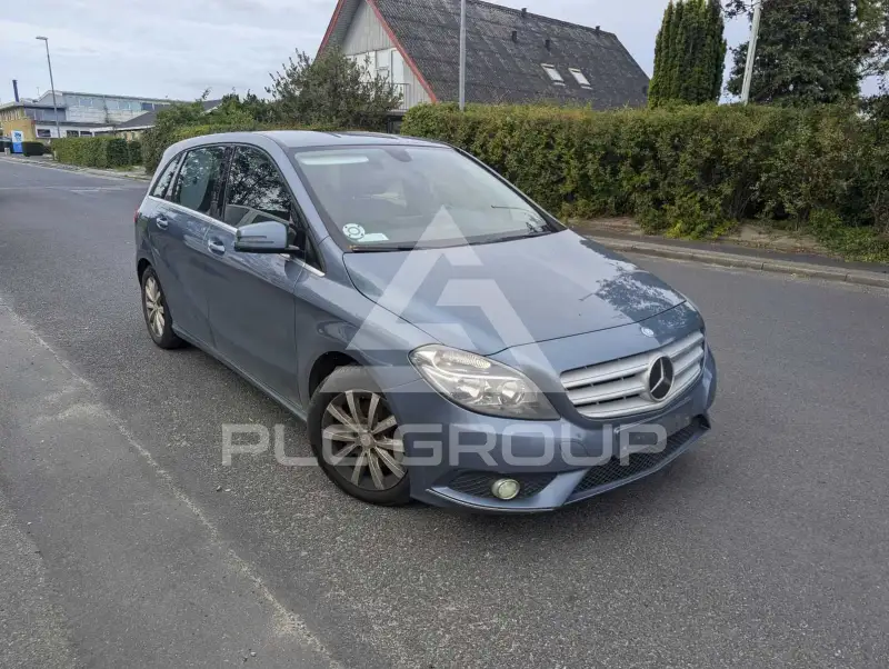2013 Mercedes Benz B 200