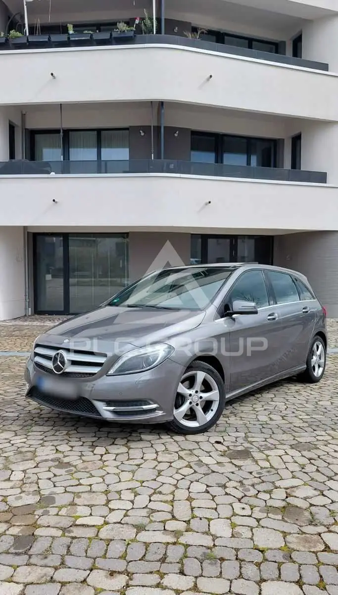 2013 Mercedes Benz B 200