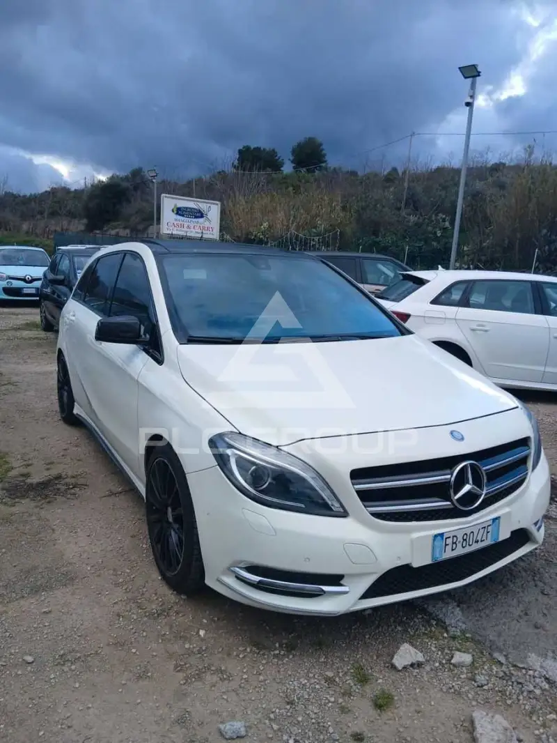2013 Mercedes Benz B 200