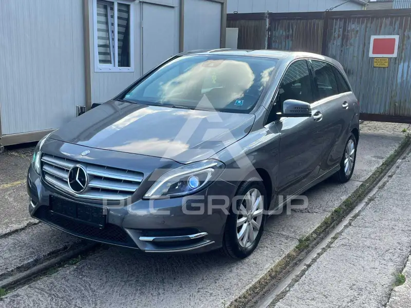 2013 Mercedes Benz B 200