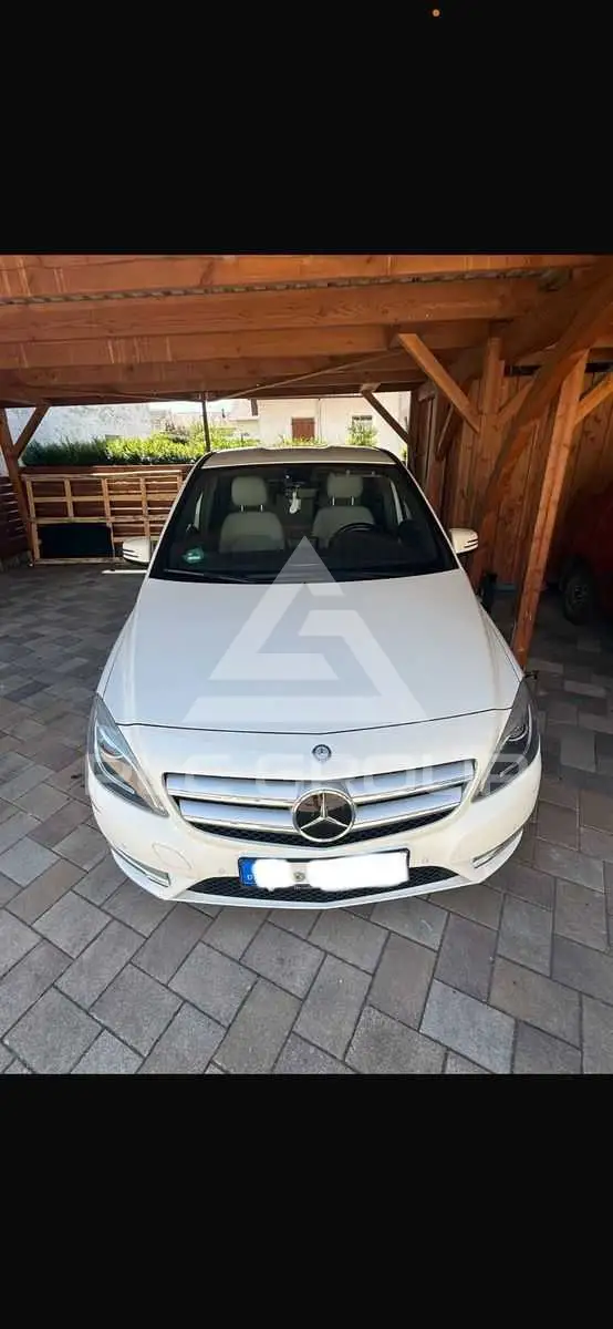 2013 Mercedes Benz B 200