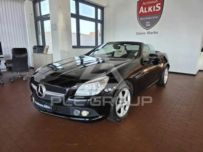 2013 Mercedes Benz SLK 200