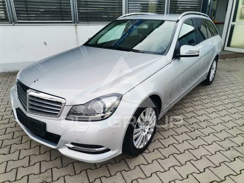 2013 Mercedes Benz C 220