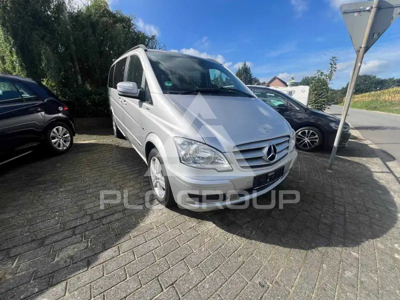 2013 Mercedes Benz Viano