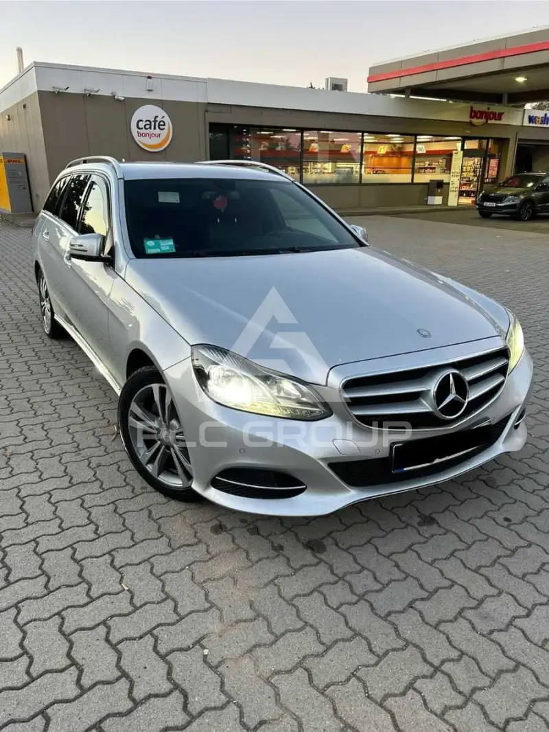 2013 Mercedes Benz E 200