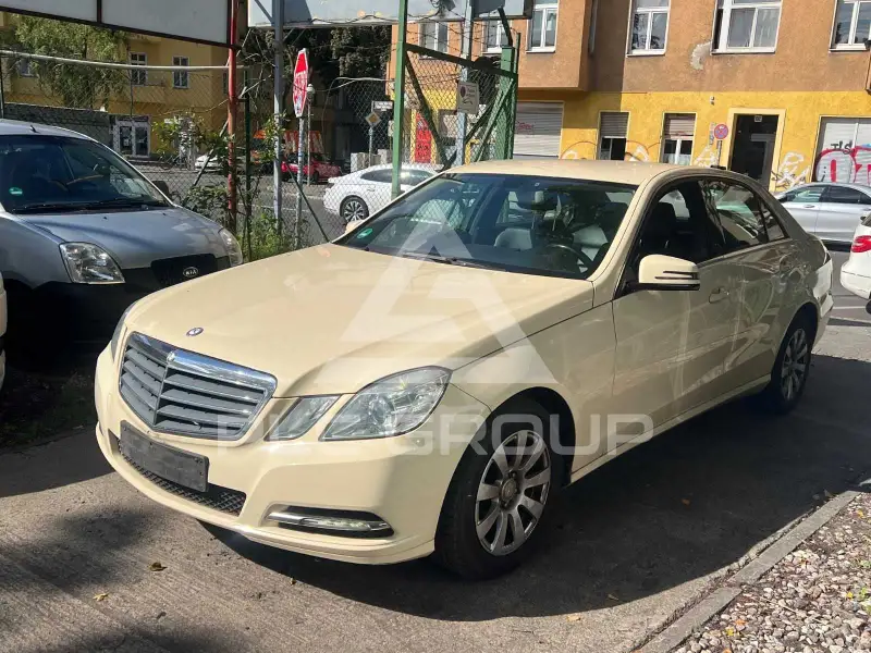 2013 Mercedes Benz E 200