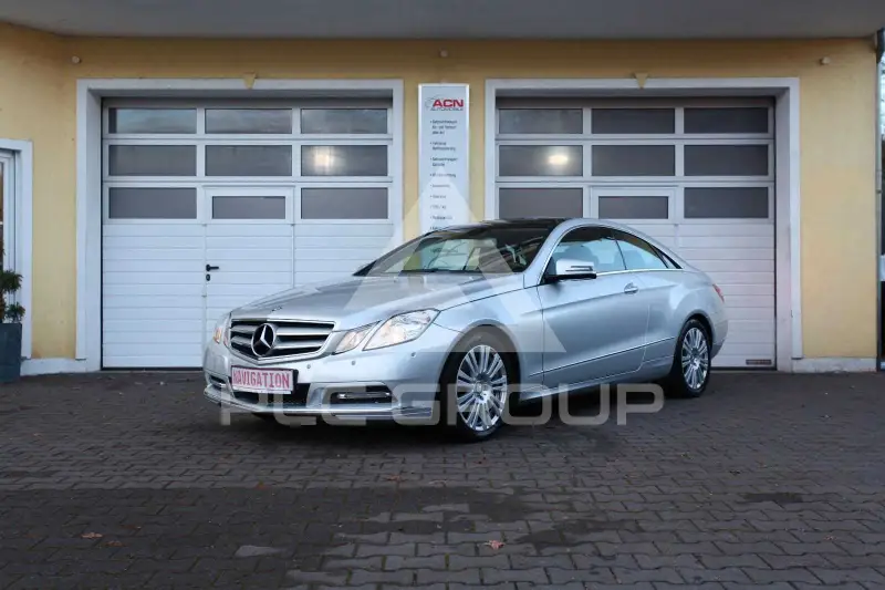 2013 Mercedes Benz E 200