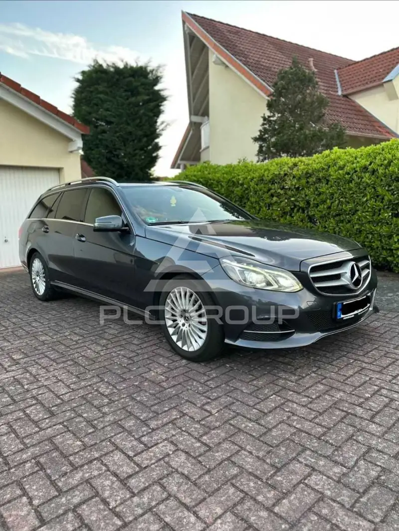 2013 Mercedes Benz E 200