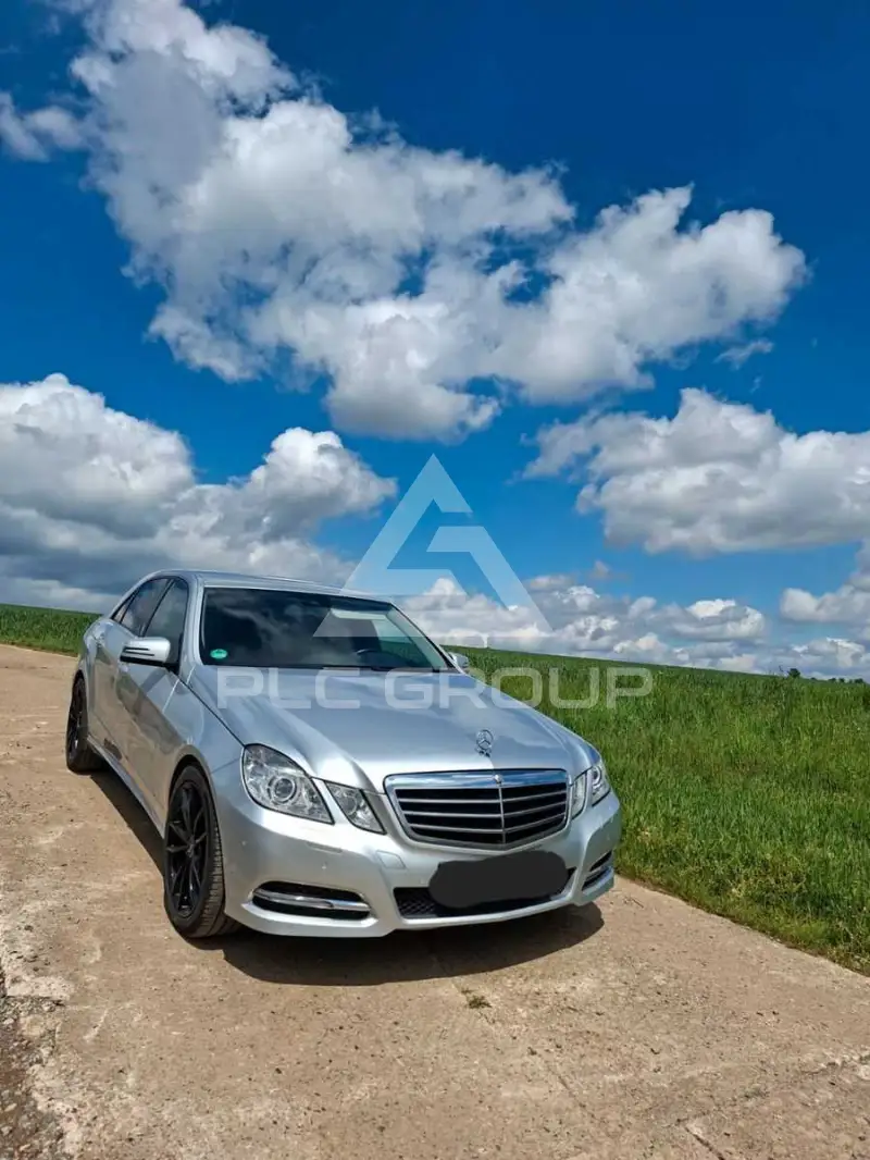 2013 Mercedes Benz E 220