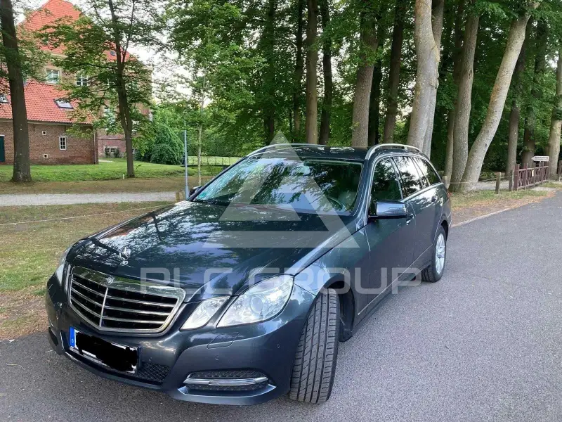2013 Mercedes Benz E 220