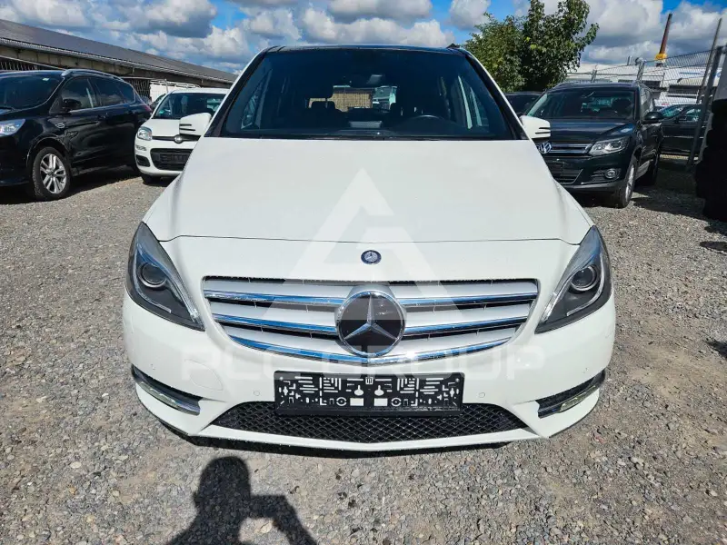 2013 Mercedes Benz B 180