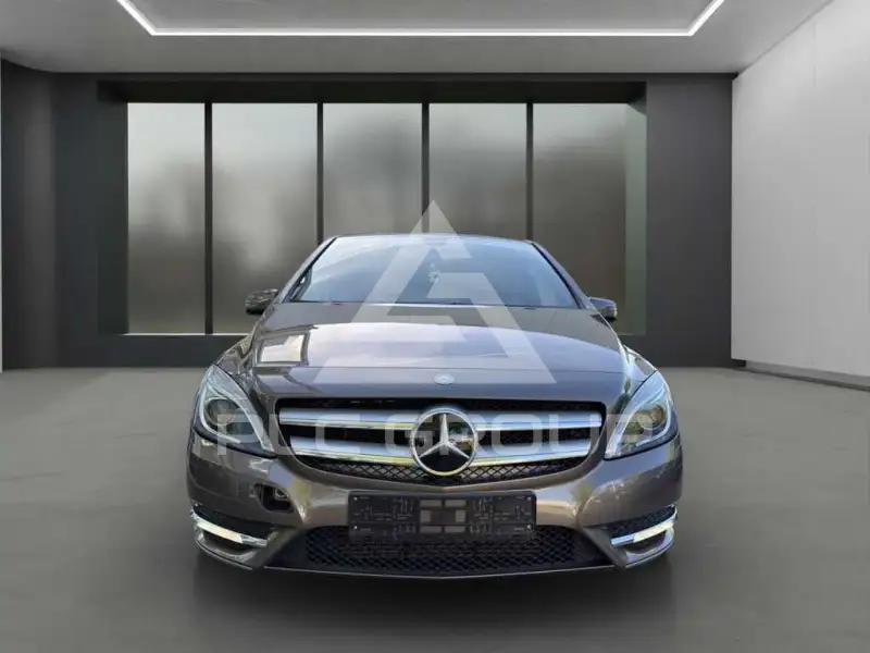 2013 Mercedes Benz B 180