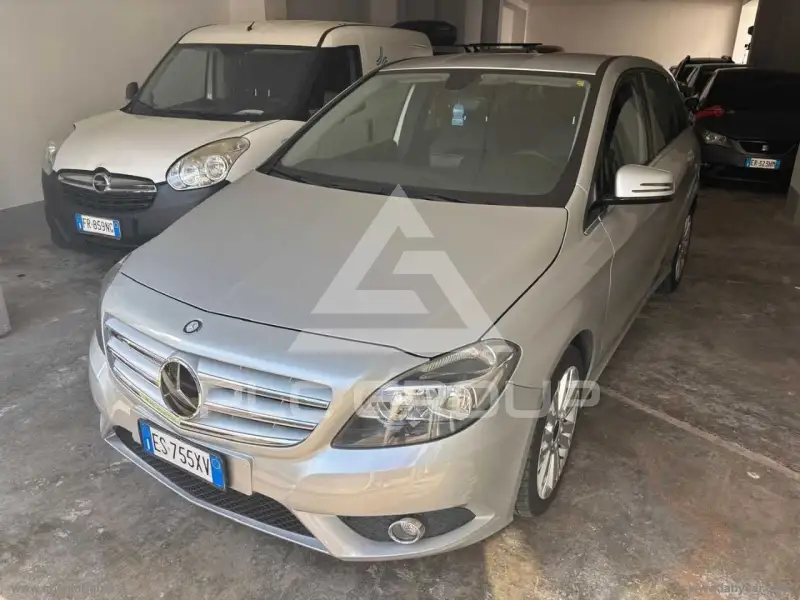 2013 Mercedes Benz B 180
