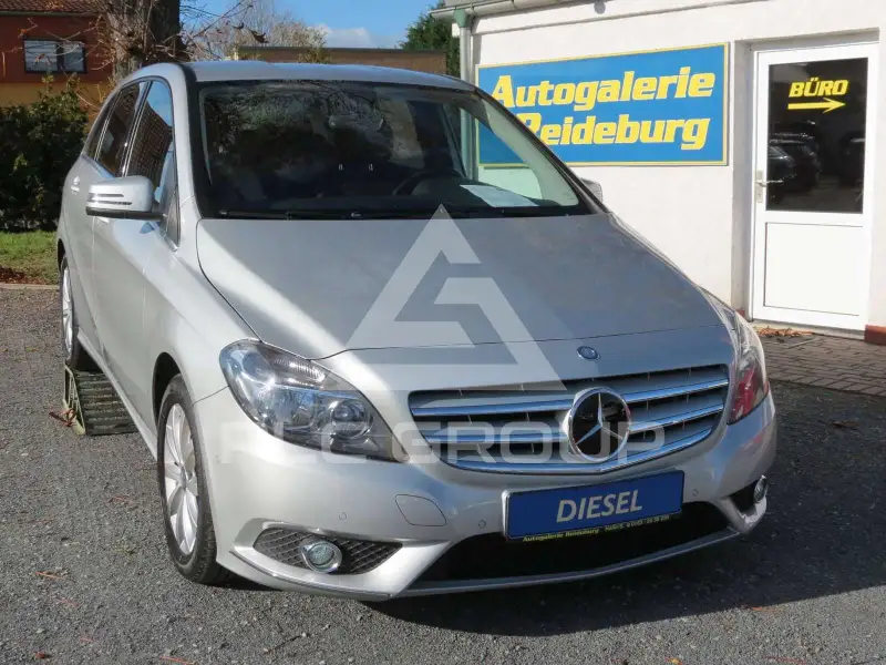 2013 Mercedes Benz B 180