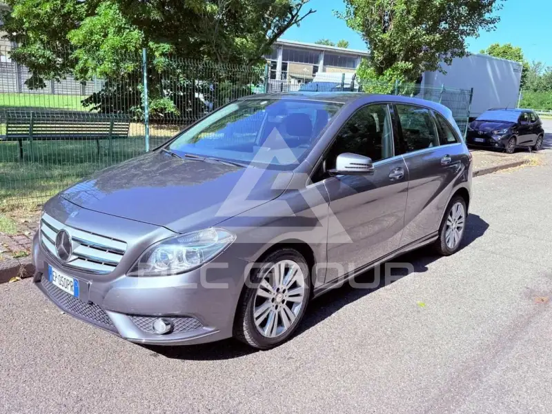2013 Mercedes Benz B 180
