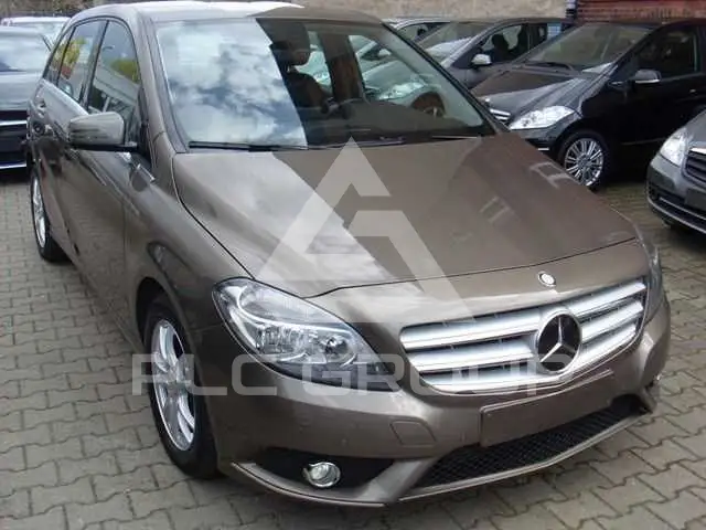 2013 Mercedes Benz B 180