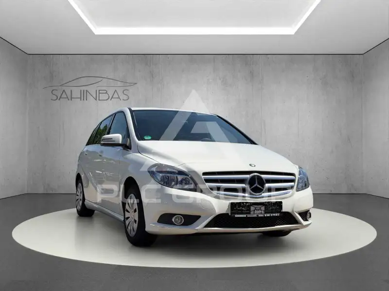 2013 Mercedes Benz B 180
