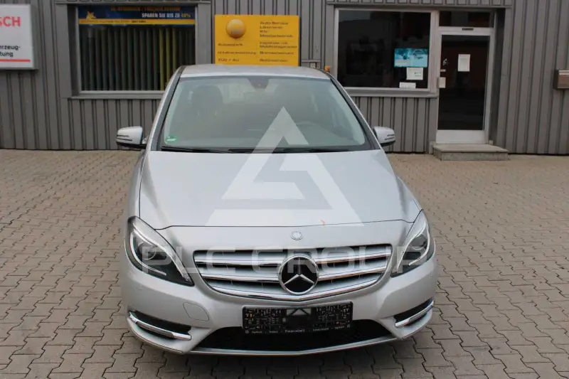 2013 Mercedes Benz B 180