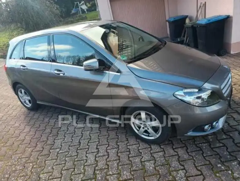 2013 Mercedes Benz B 180