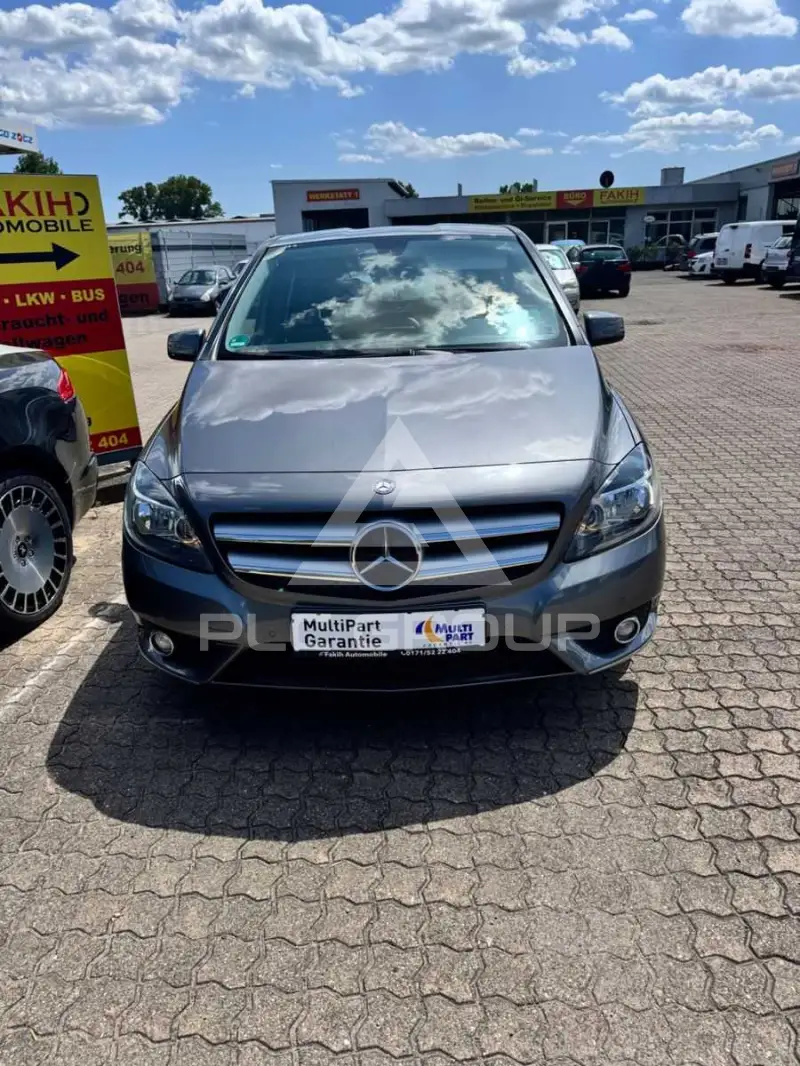 2013 Mercedes Benz B 180