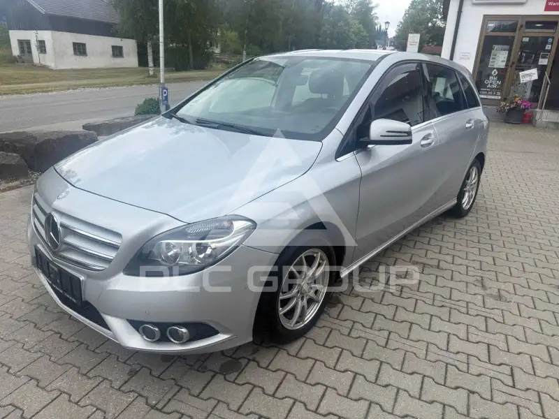 2013 Mercedes Benz B 180