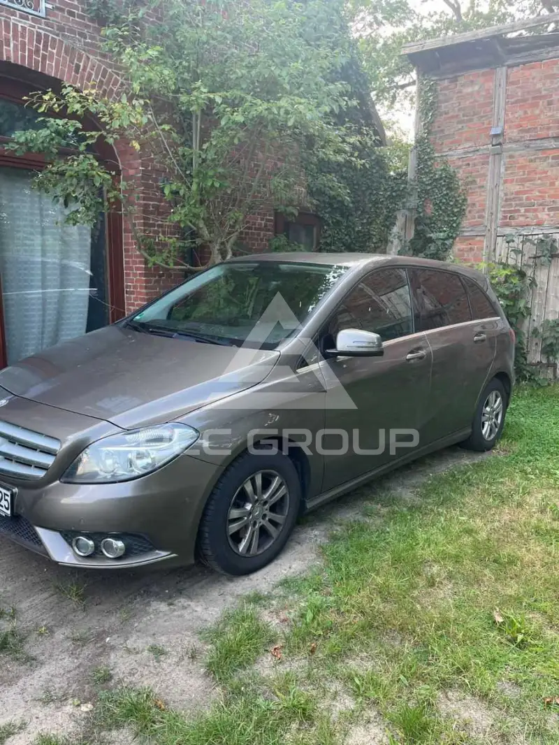 2013 Mercedes Benz B 180
