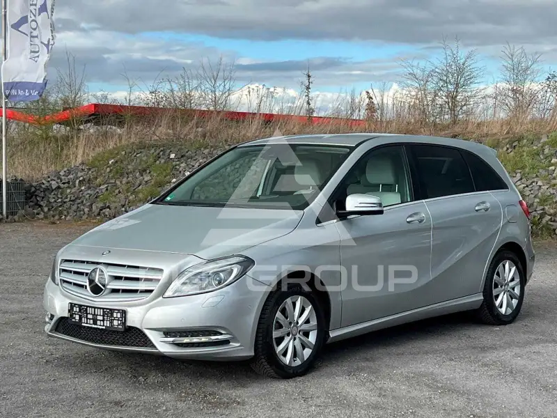 2013 Mercedes Benz B 180