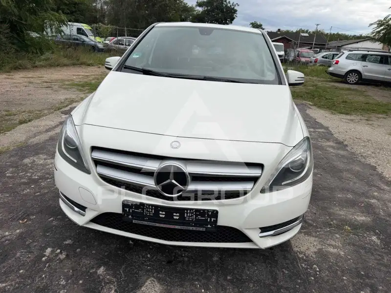 2013 Mercedes Benz B 180