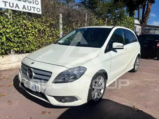 2013 Mercedes Benz B 180