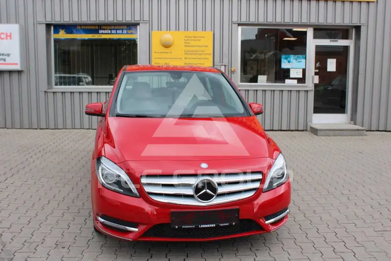 2013 Mercedes Benz B 220
