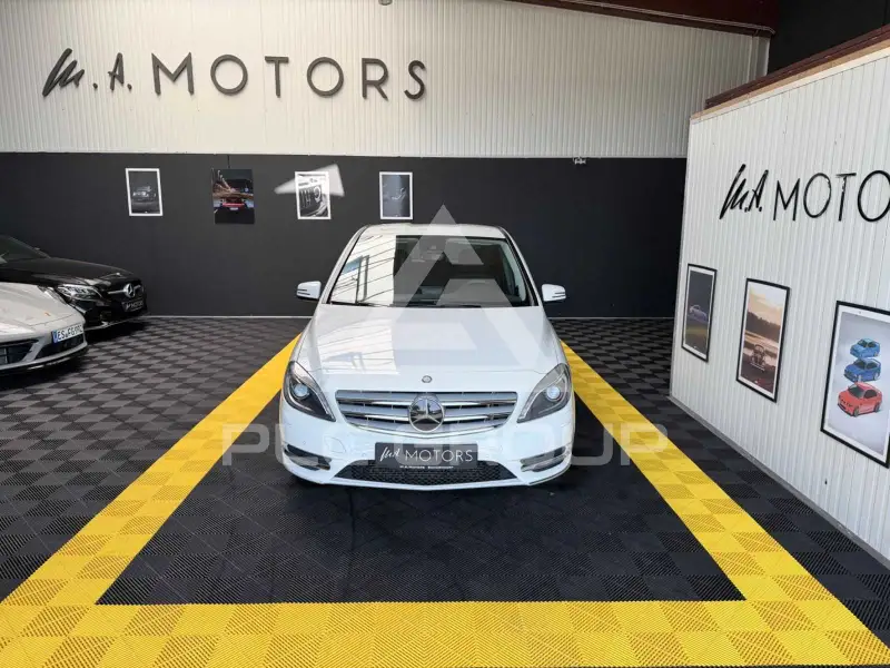 2013 Mercedes Benz B 220