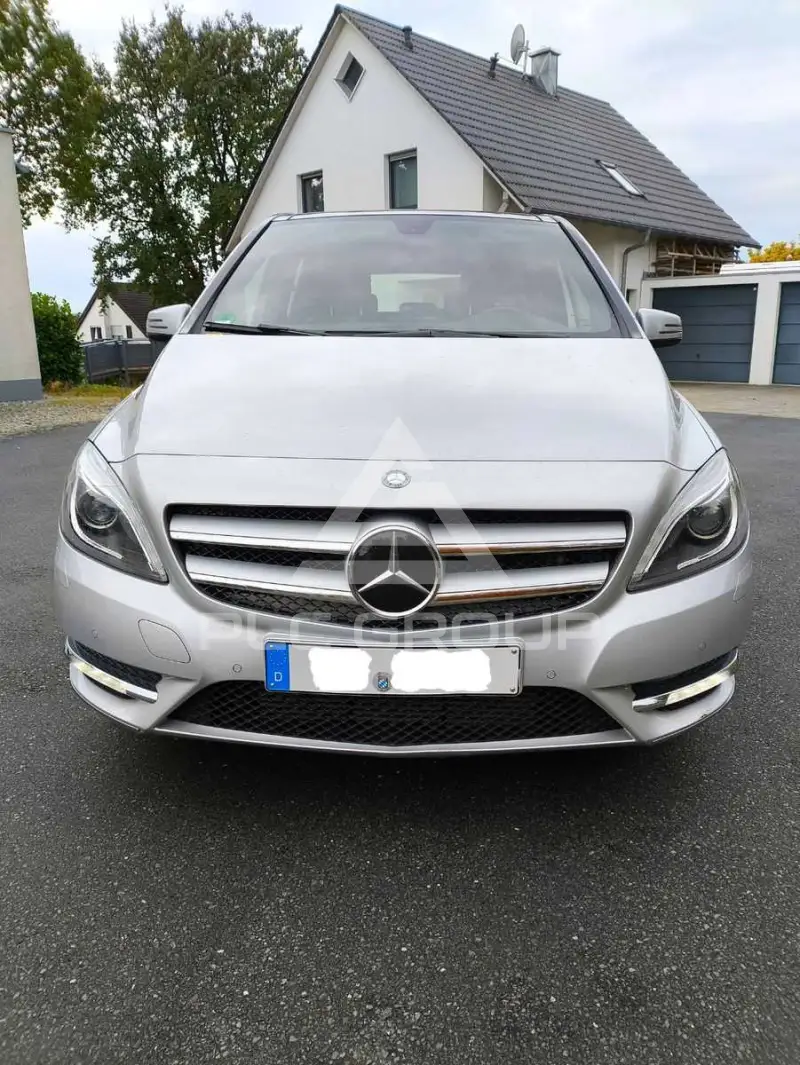 2013 Mercedes Benz B 220
