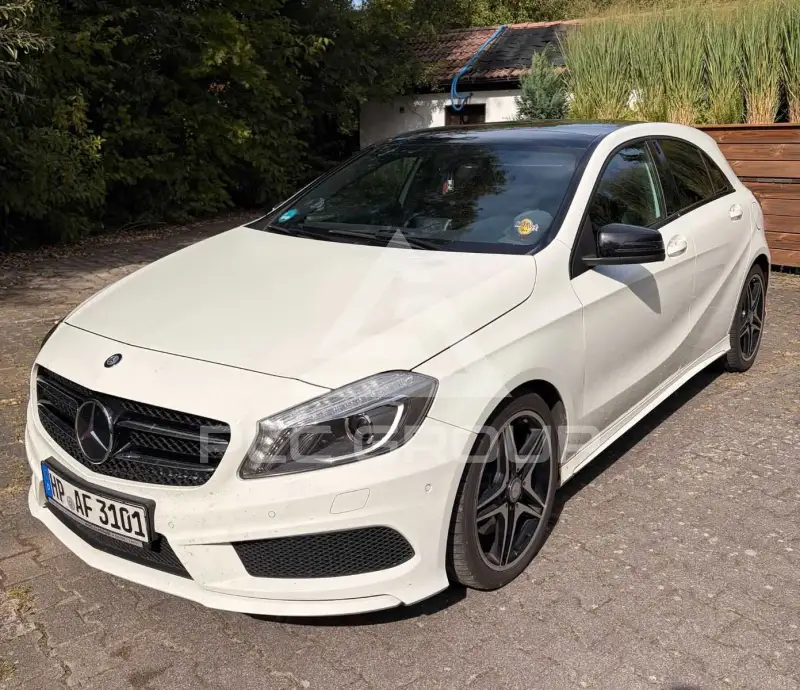 2013 Mercedes Benz A 220