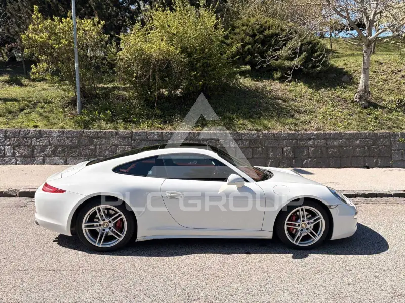 2013 Porsche 911(991)